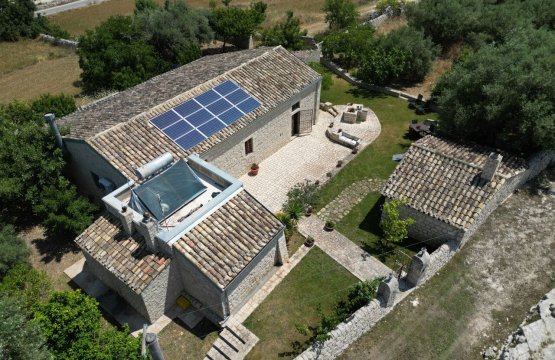 Vendita Casale Campagna Modica Sicilia